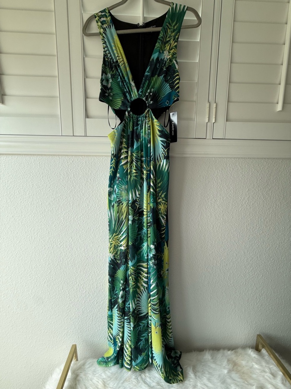 NWT bebe Green & Yellow Tropical Palm Cutout Maxi Dress
